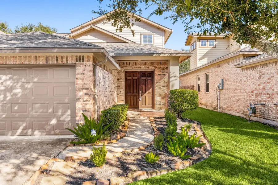 2719 Lakeside Drive, Pearland, TX 77584 - Image #3