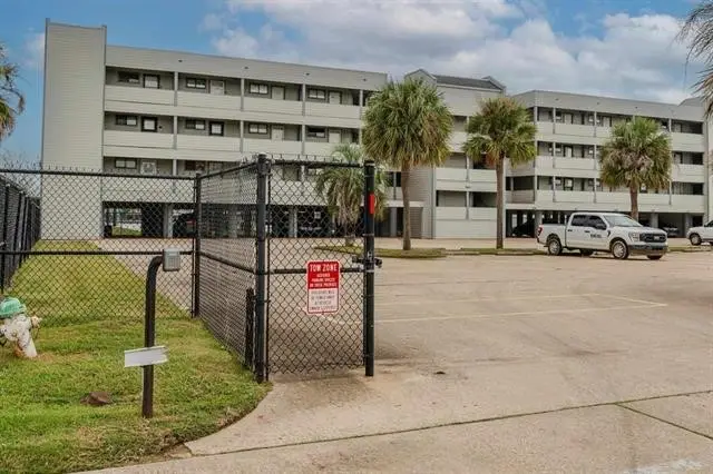 580 Pleasure Island Boulevard #115, Port Arthur, TX 77640 - #1
