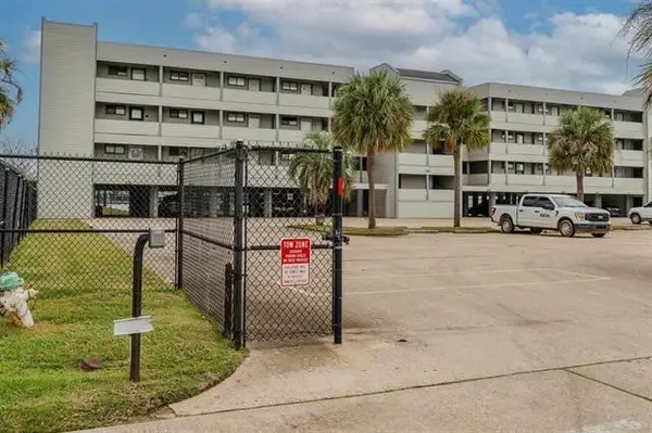 580 Pleasure Island Boulevard #115, Port Arthur, TX 77640