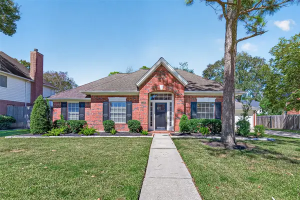 1206 Buttonwood Drive, Friendswood, TX 77546