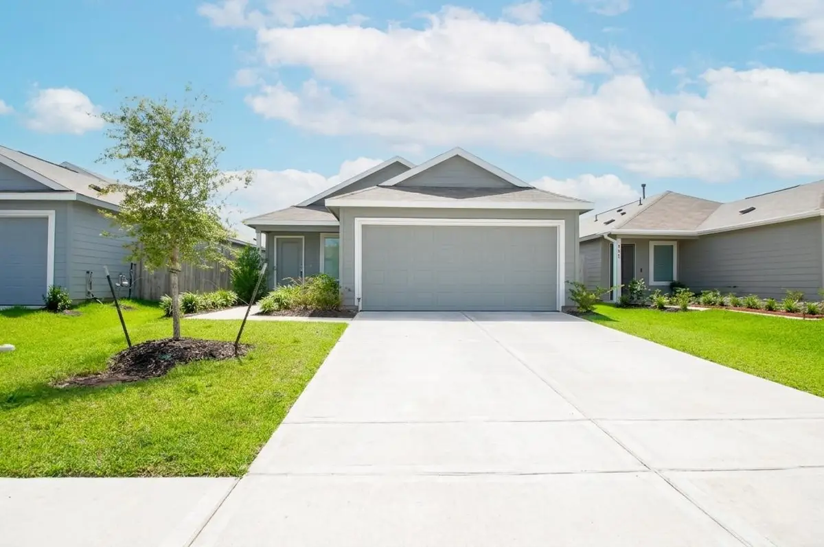 305 Brandi Drive, Wharton, TX 77488 - #1