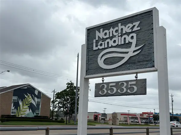3535 Nasa Rd 1 Parkway #28, Seabrook, TX 77586
