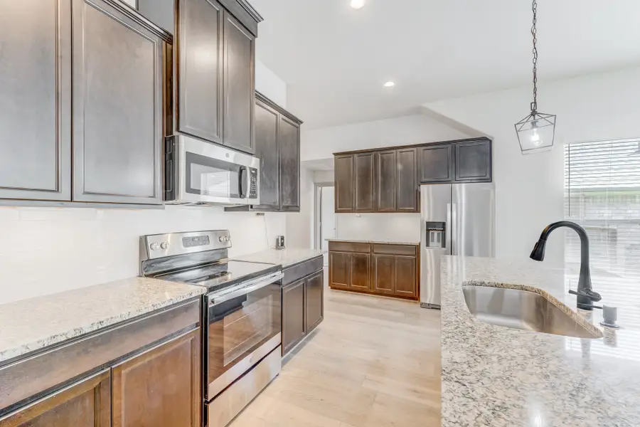 11913 Mockingbird Lane, Montgomery, TX 77356 - Image #2