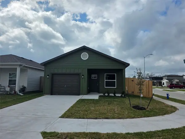 204 Dipping Stream Street, Houston, TX 77076