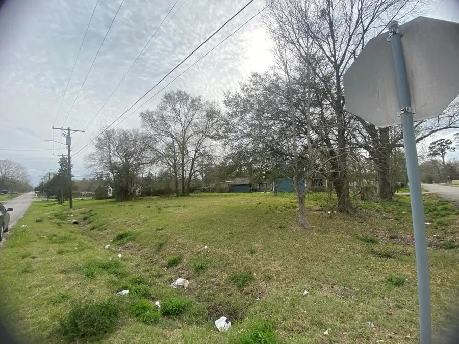 4775 Cleveland Street, Beaumont, TX 77703 - #3