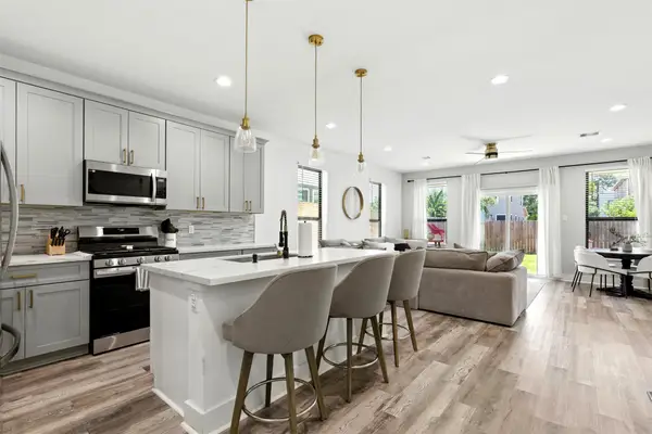 7711 Willow Street, Houston, TX 77088