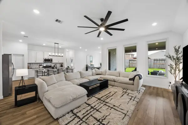 2118 Cottage Bridge Road, League City, TX 77573