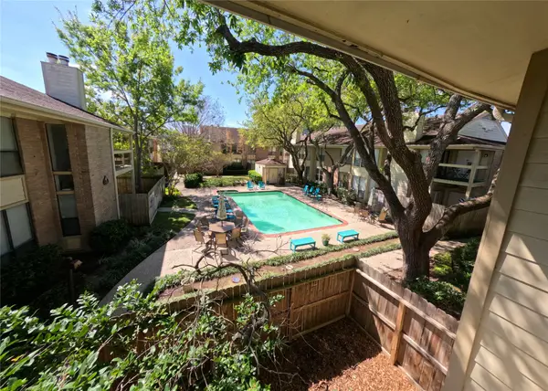 1881 Bering Drive #6, Houston, TX 77057