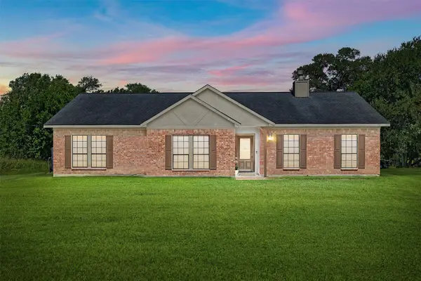 1102 Spring Branch Drive, Baytown, TX 77523