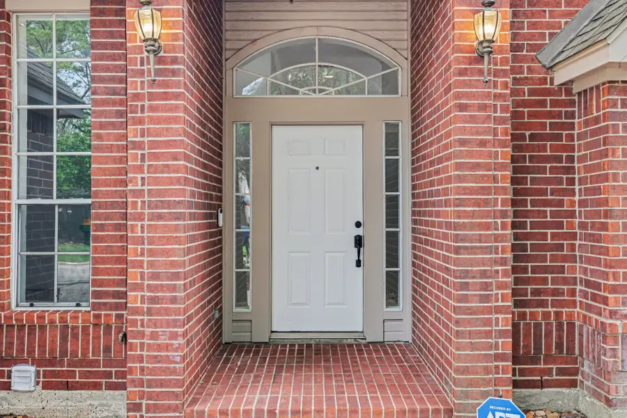 215 Bristol Bend Circle, The Woodlands, TX 77382 - #2