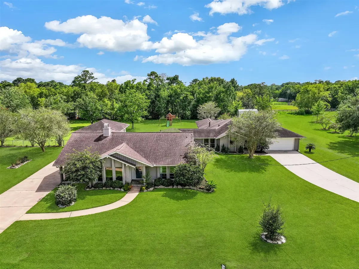 304 Chester Drive, Friendswood, TX 77546 - #1