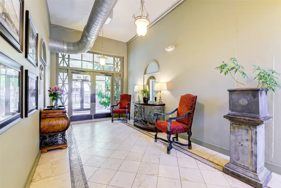 2700 Albany Street #3B, Houston, TX 77006 - #2