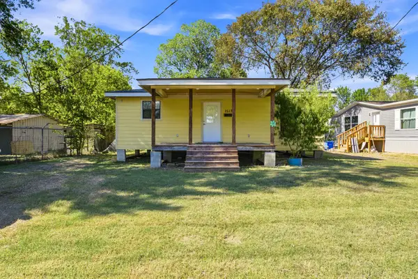 1517 Pin Oak Street, Hearne, TX 77859