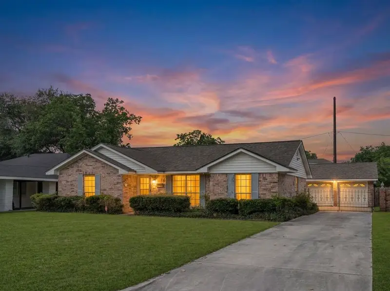 4910 Teton Street, Houston, TX 77033 - #2