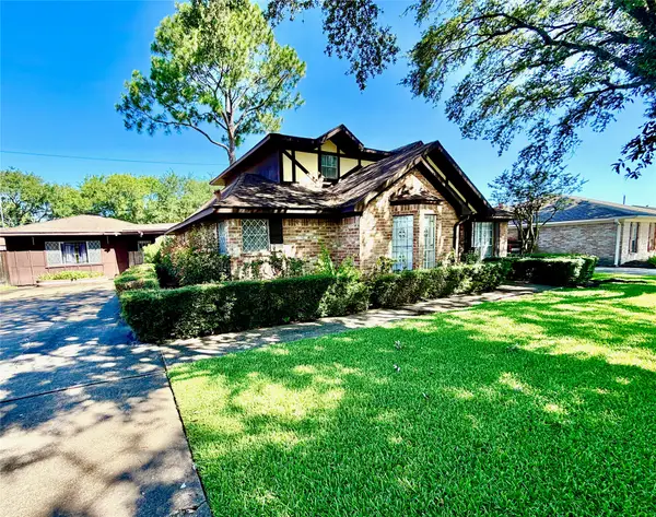 13014 N Venice Lane, Stafford, TX 77477