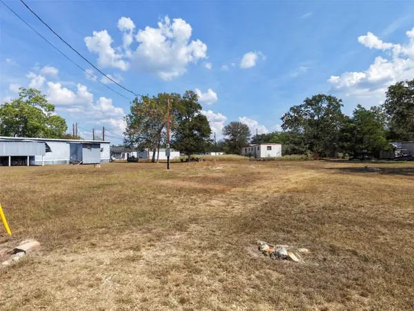 422 Leaning Oak Lane, Somerville, TX 77879
