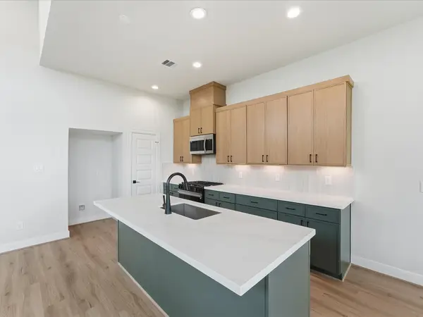 9214 Fort George Street, Houston, TX 77063