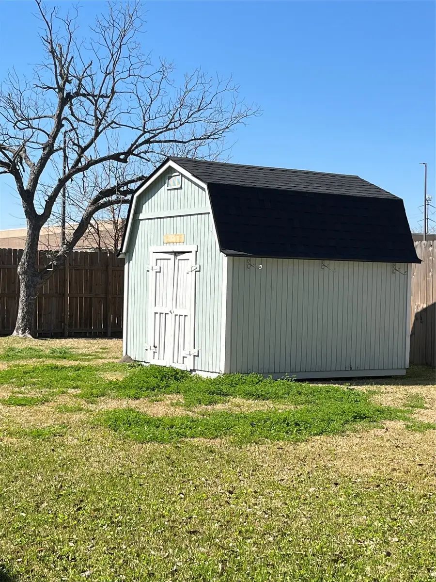 233 E Vaughn Lane, Deer Park, TX 77536 - #3