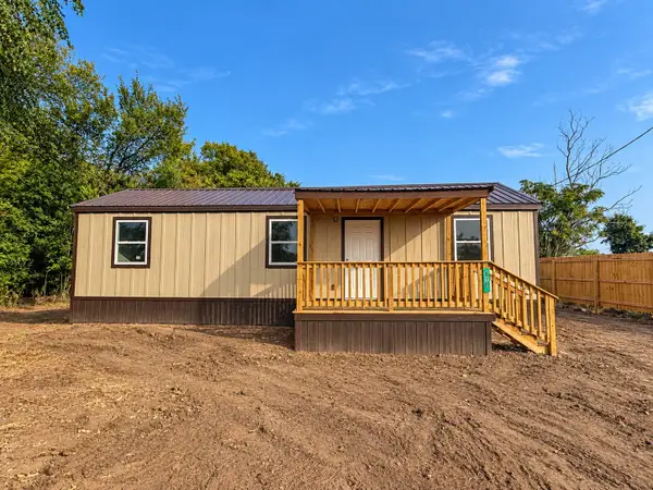 818 S Austin, Bremond, TX 76629