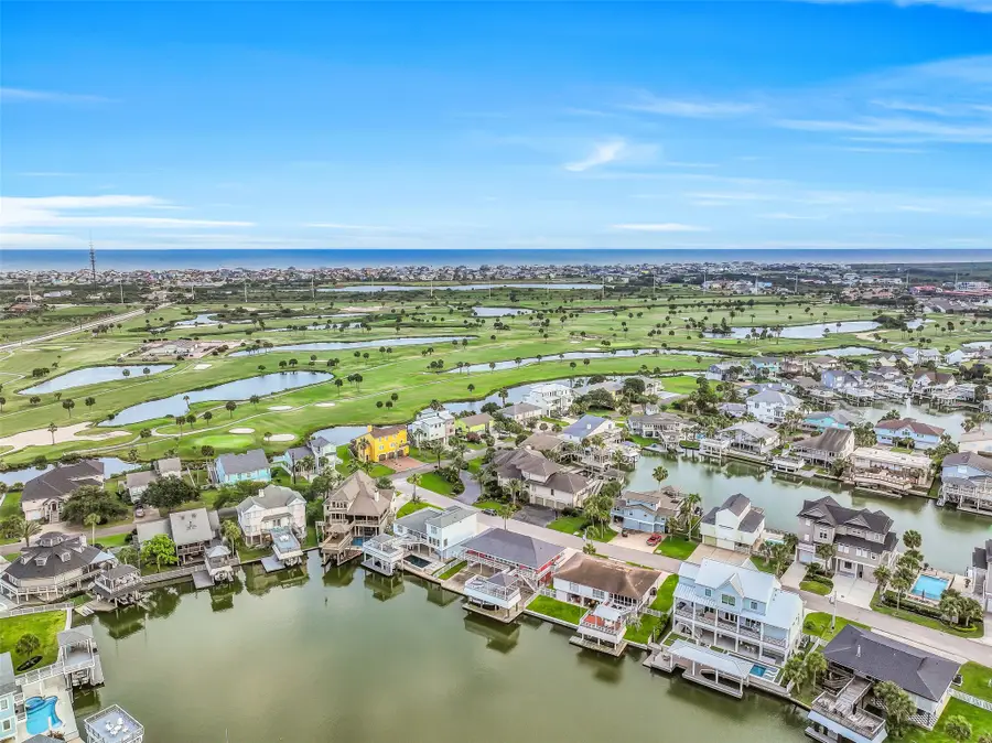 3512 Muscatee Circle, Galveston, TX 77554 - #3