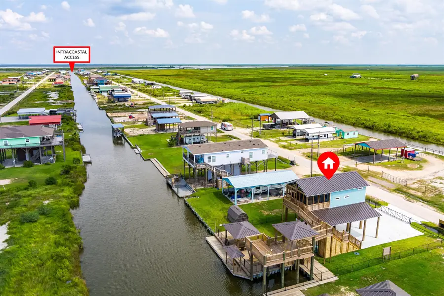 1185 Mabry Street, Gilchrist, TX 77617 - #3