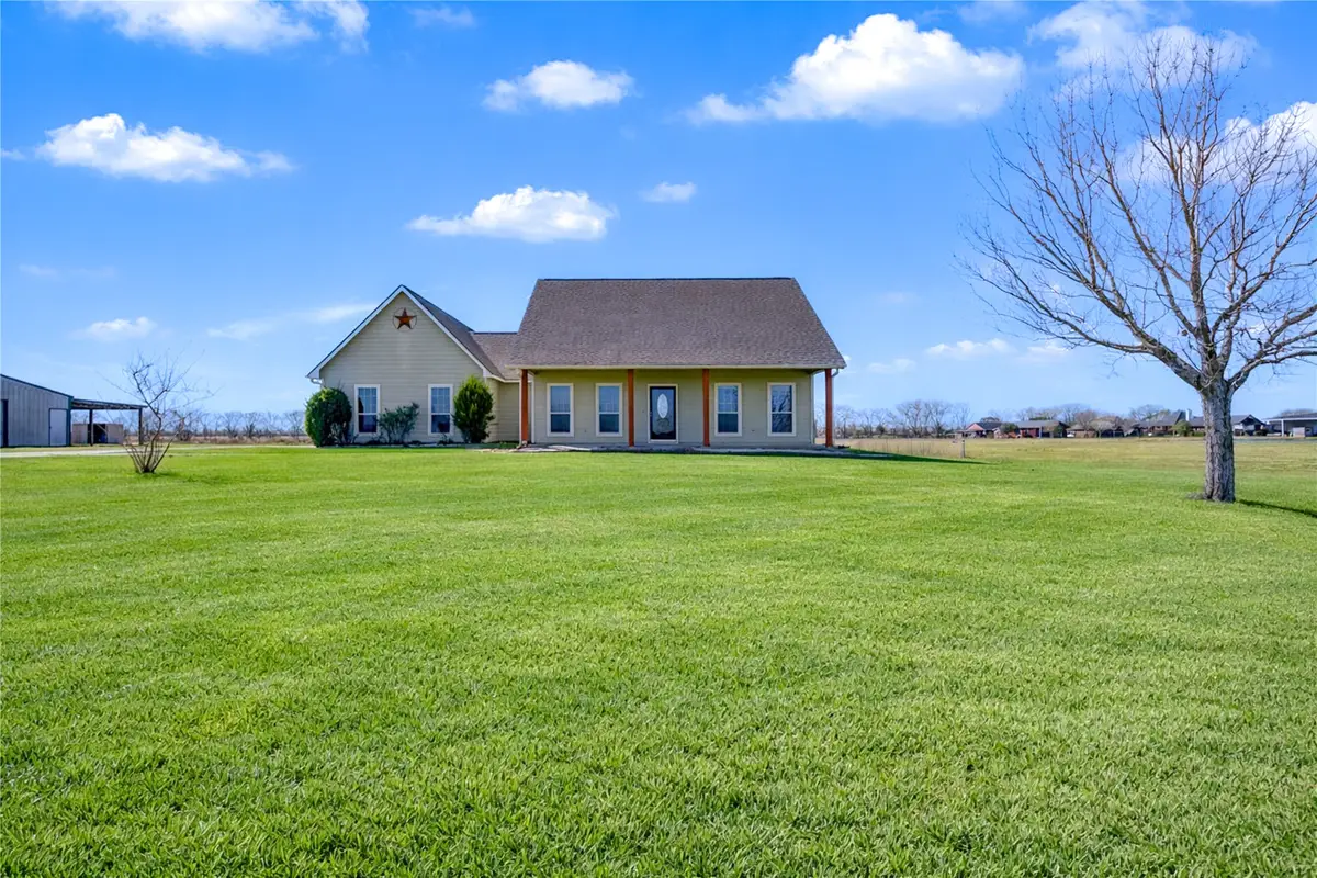 23310 County Road 46, Angleton, TX 77515 - #1