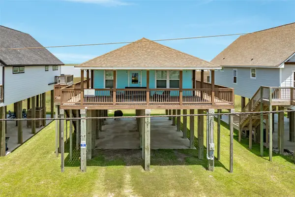 1741 Bluewater Highway, Surfside Beach, TX 77541