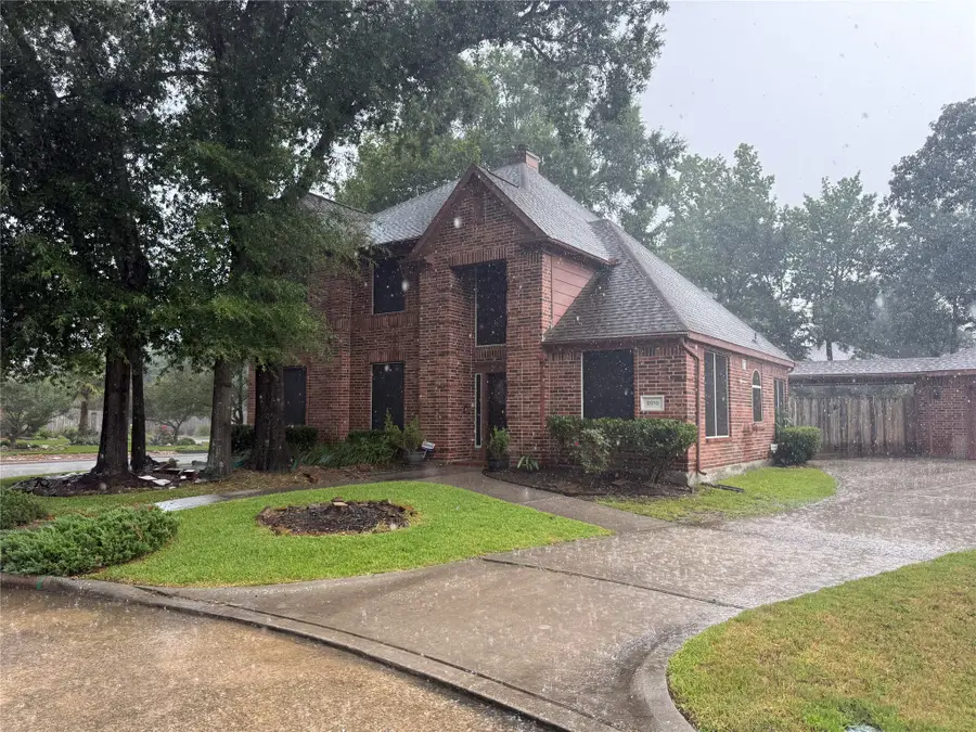 2010 Trail Water Court, Houston, TX 77339 - #2