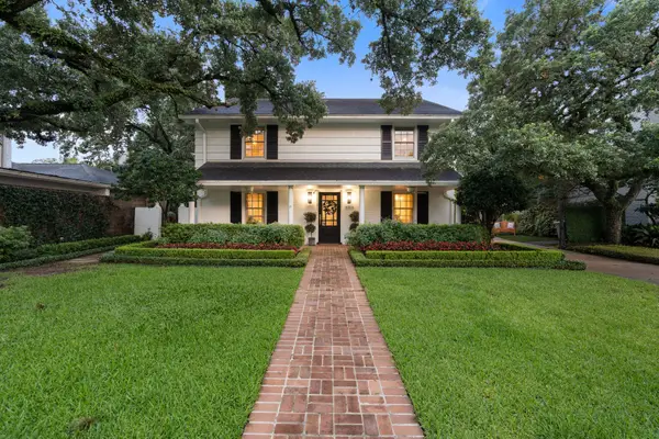 2419 Avalon Place, Houston, TX 77019
