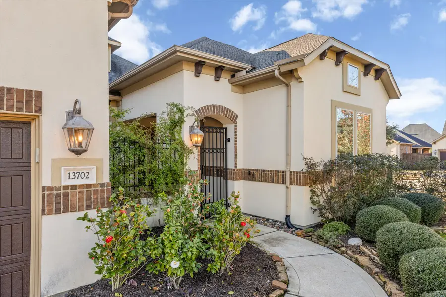 13702 Banks View Court, Houston, TX 77059 - #2