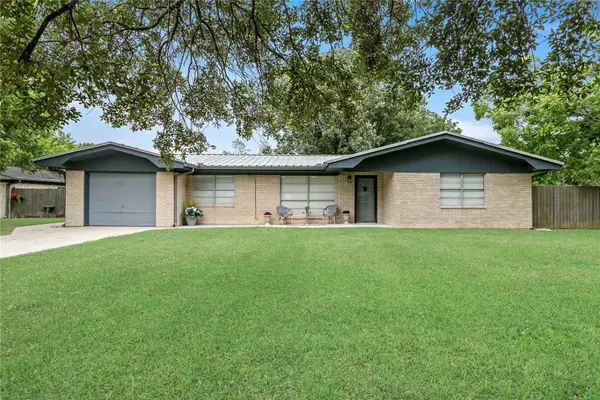 15366 Jackie Road, Hamshire, TX 77622