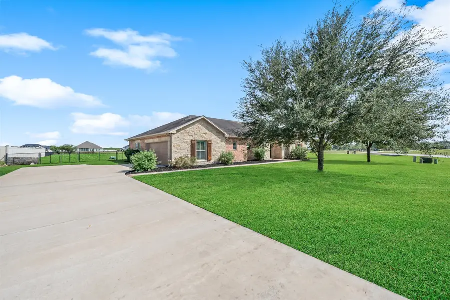 135 Wellspring Boulevard, Victoria, TX 77904 - #2
