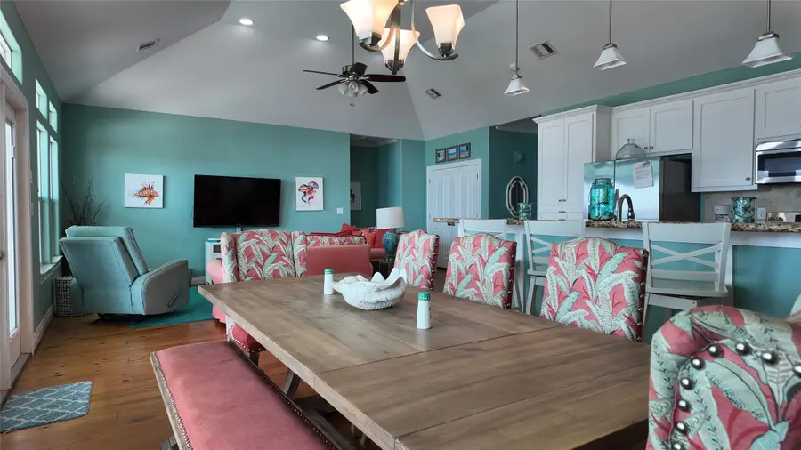 2256 Highway 87, Gilchrist, TX 77617 - #3