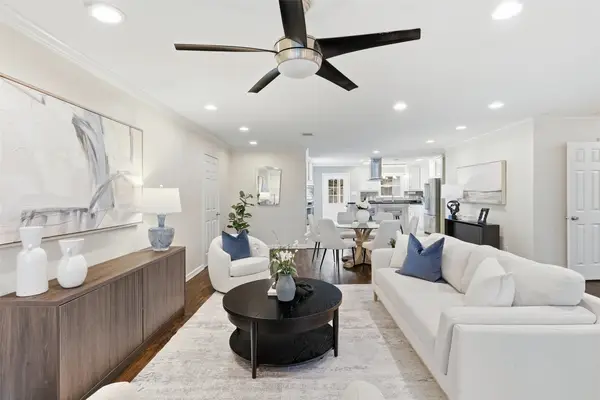 1734 Knightwick Drive, Houston, TX 77008