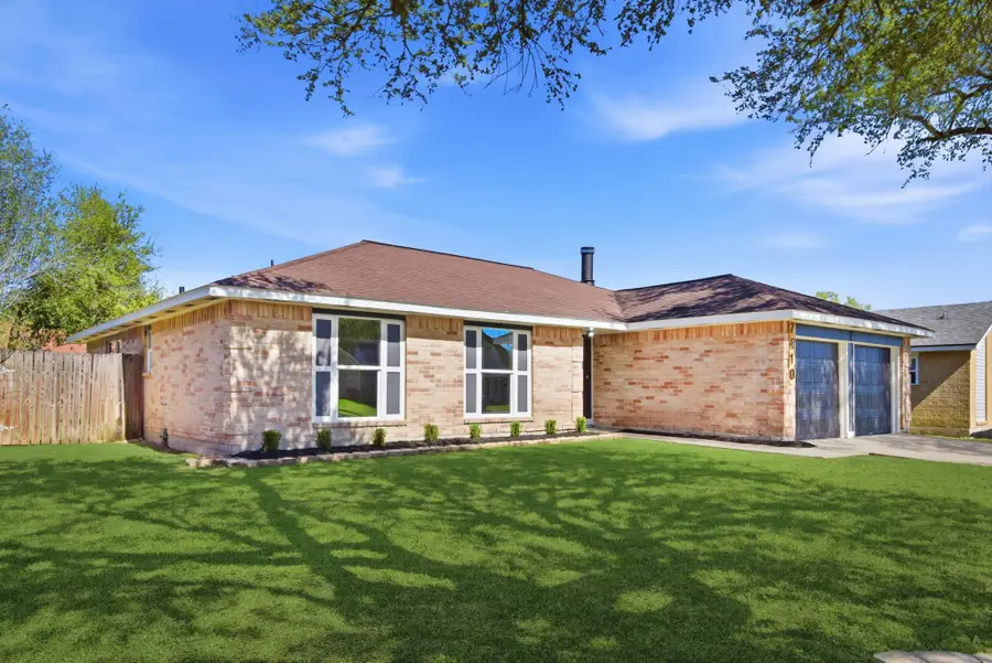 7610 Breda Drive, Baytown, TX 77521 - #2