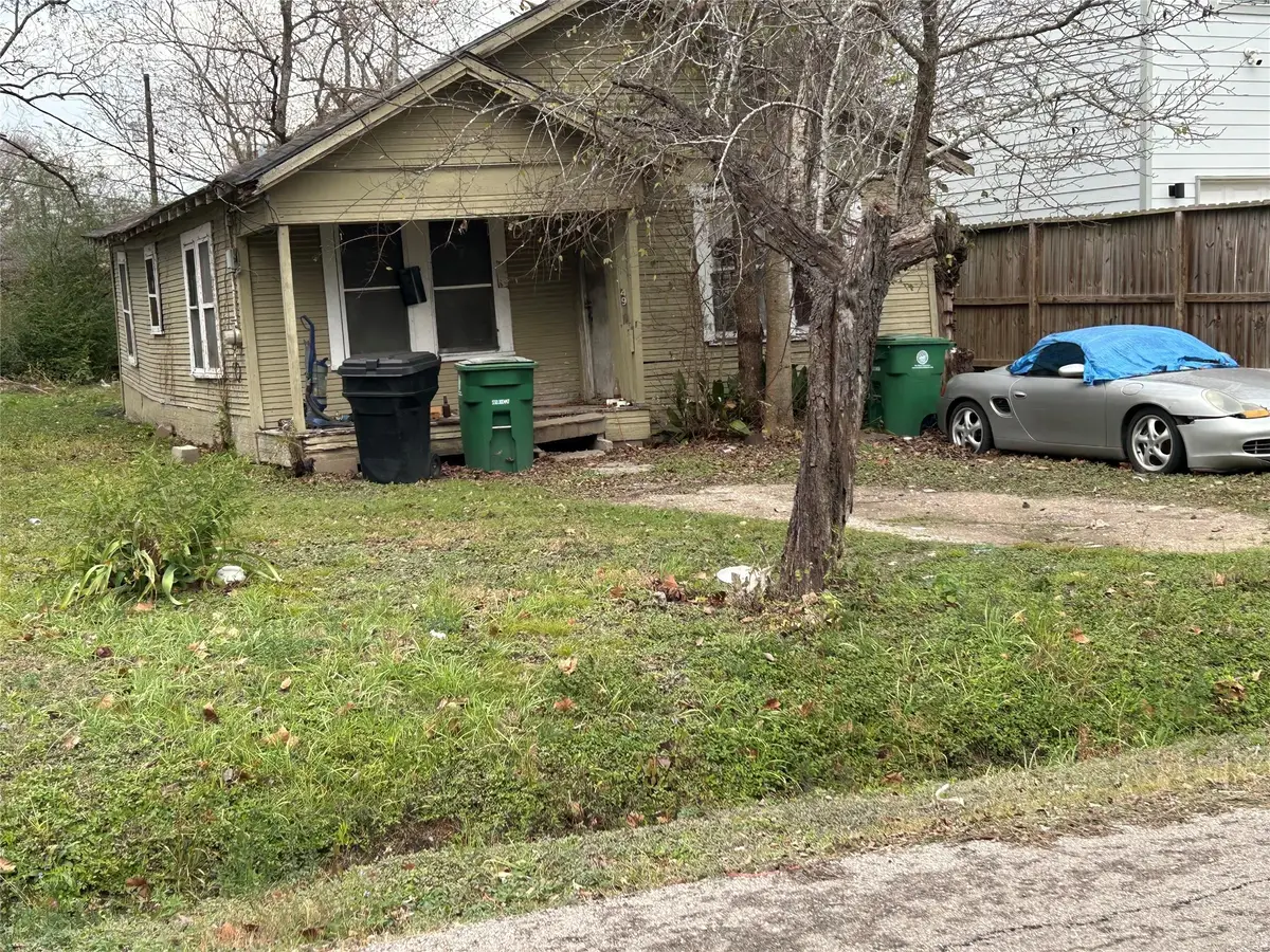 4917 Higgins Street, Houston, TX 77033 - #1