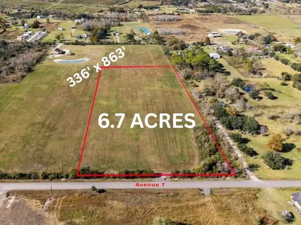 6730 Avenue T, Santa Fe, TX 77510