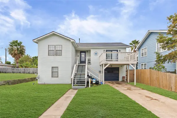 1901 Bayou Homes Drive, Galveston, TX 77551