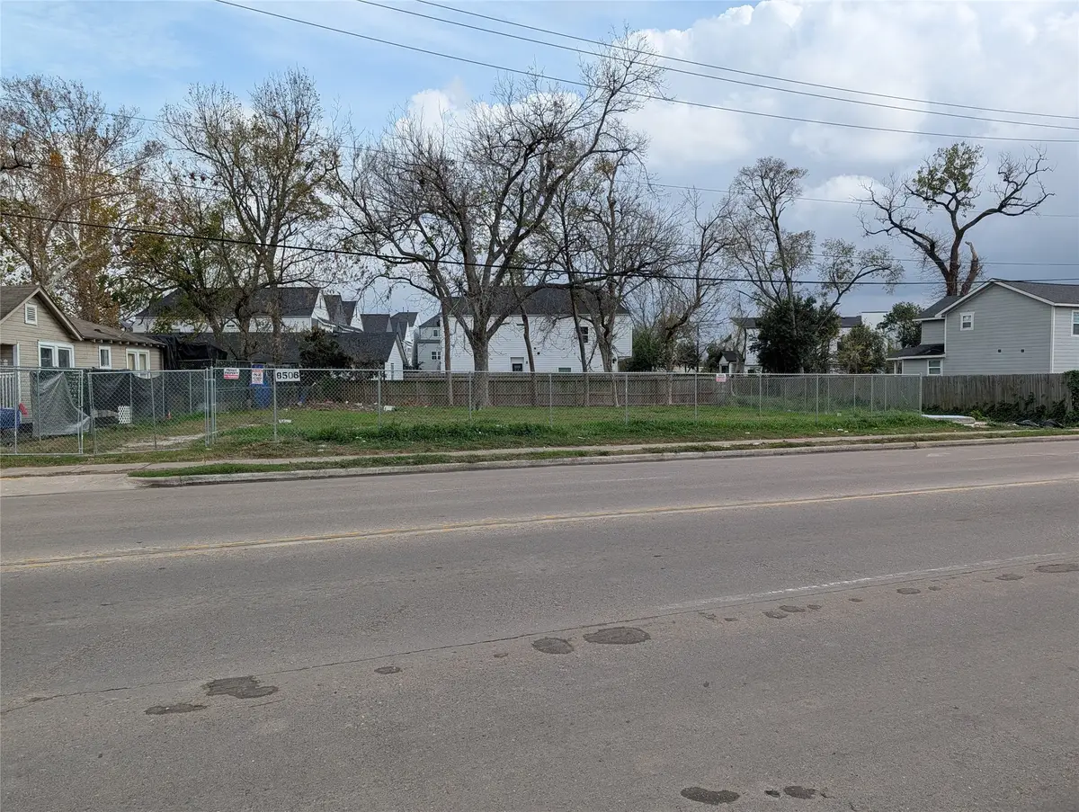 8506 North Main Street, Houston, TX 77022 - #1