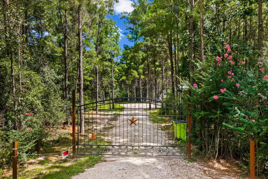 5633 Duff Road, Livingston, TX 77351 - #2