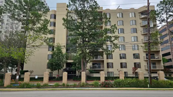 661 Bering Drive #407, Houston, TX 77057