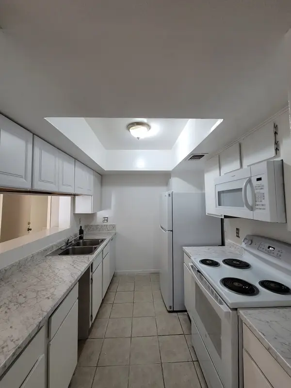 2814 S Bartell Drive #10, Houston, TX 77054