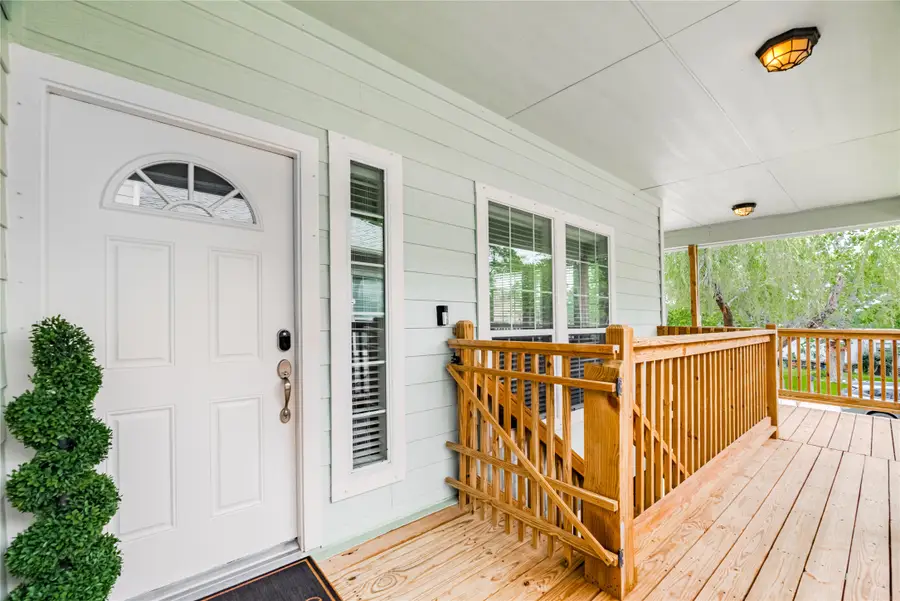 315 West Drive, Kemah, TX 77565 - #2