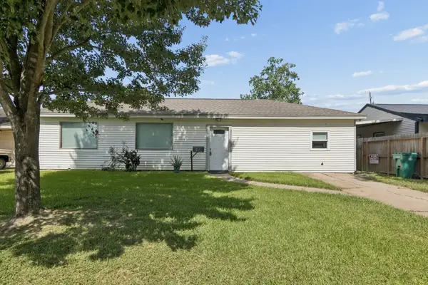216 Bearle Street, Pasadena, TX 77506