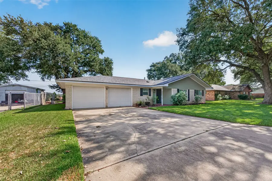1405 Ladelle Street, Wharton, TX 77488 - #2