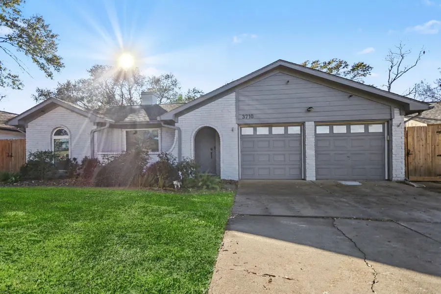 3710 Quail Meadow Drive, Missouri City, TX 77459 - Image #2