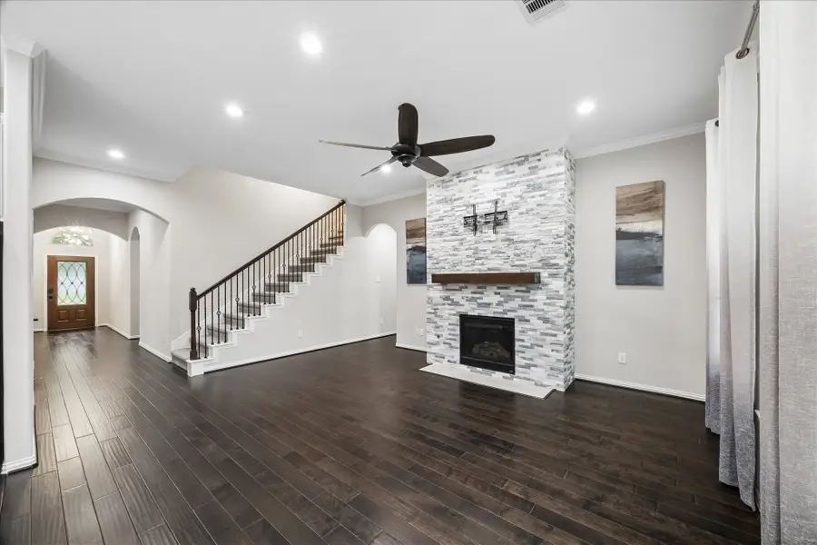 6304 Wood Creek Ln, League City, TX 77573 - #2