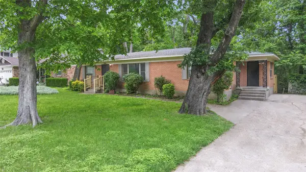 3016 Loganwood Drive, Dallas, TX 75227
