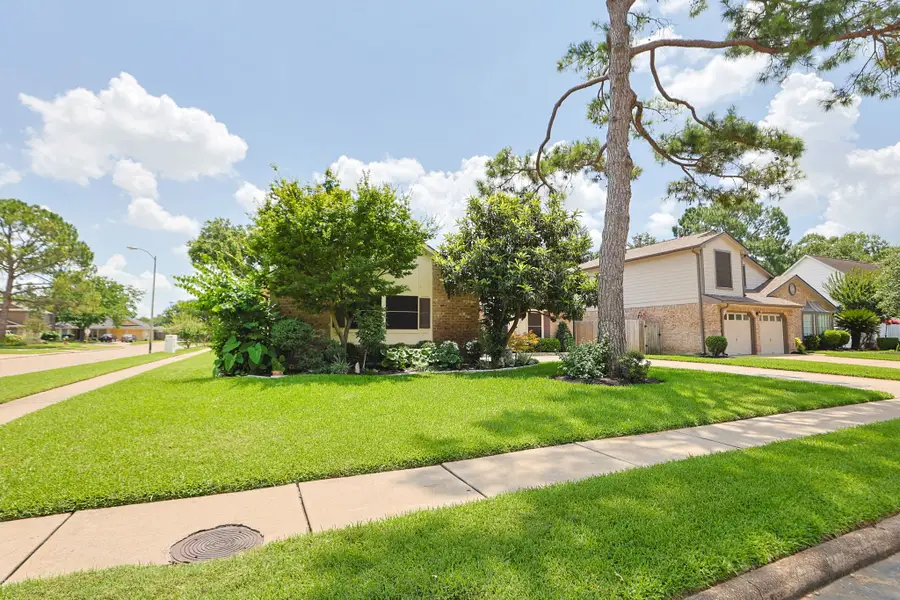 8638 Lake Crystal Drive, Houston, TX 77095 - #3