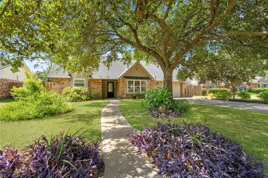 10519 Londonderry Drive, Houston, TX 77043 - #2